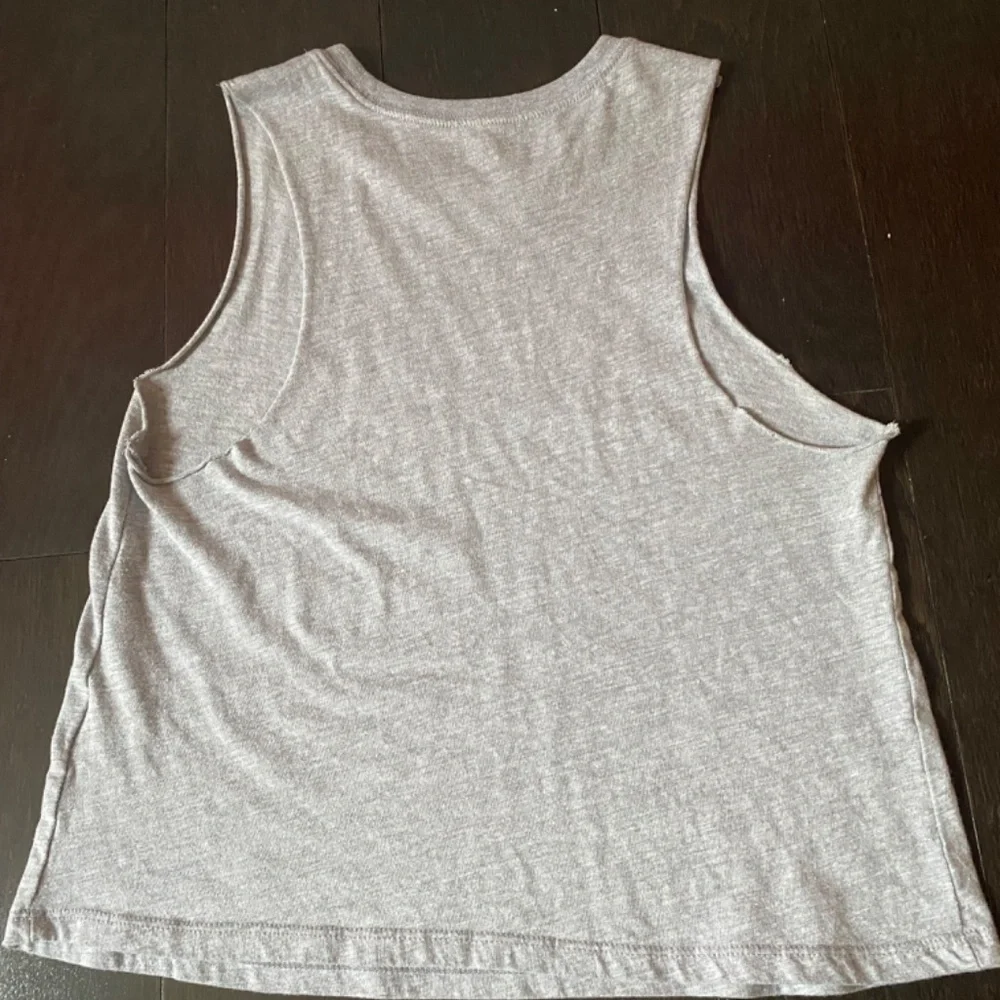 🎉Rebellious One Women’s Athletic Workout Muscle Tee Tank Size Small - Picture 3 of 3